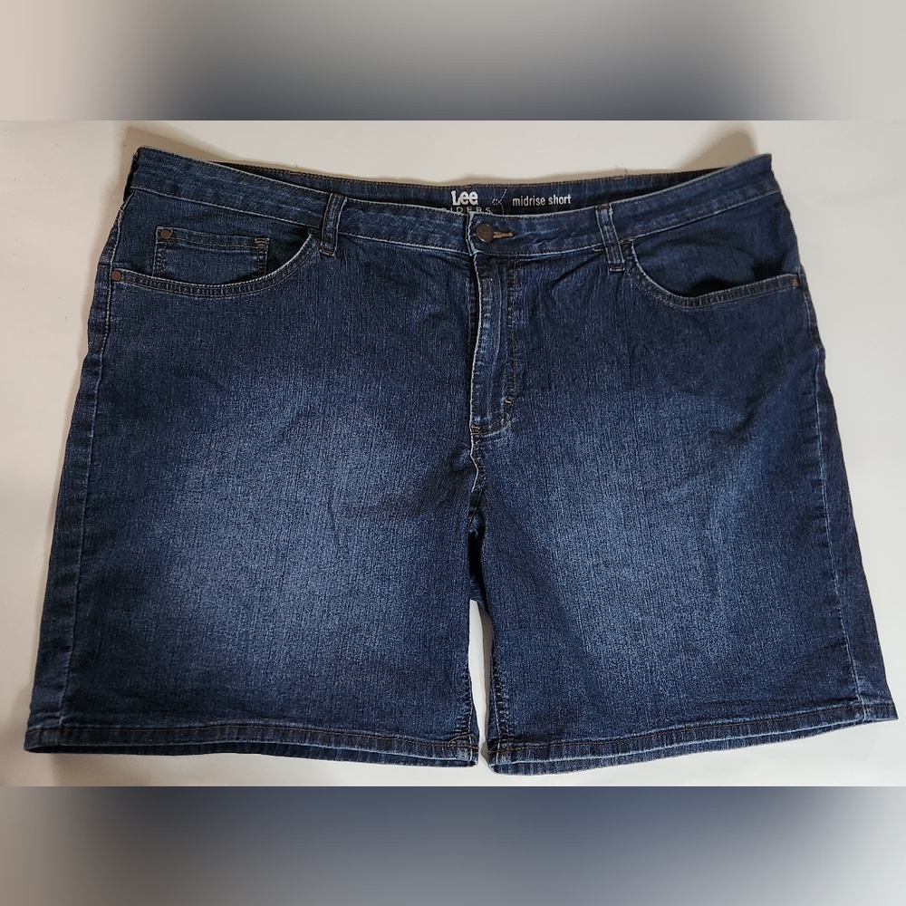 Lee Riders Women's Denim Midrise Short Shorts Size 22M